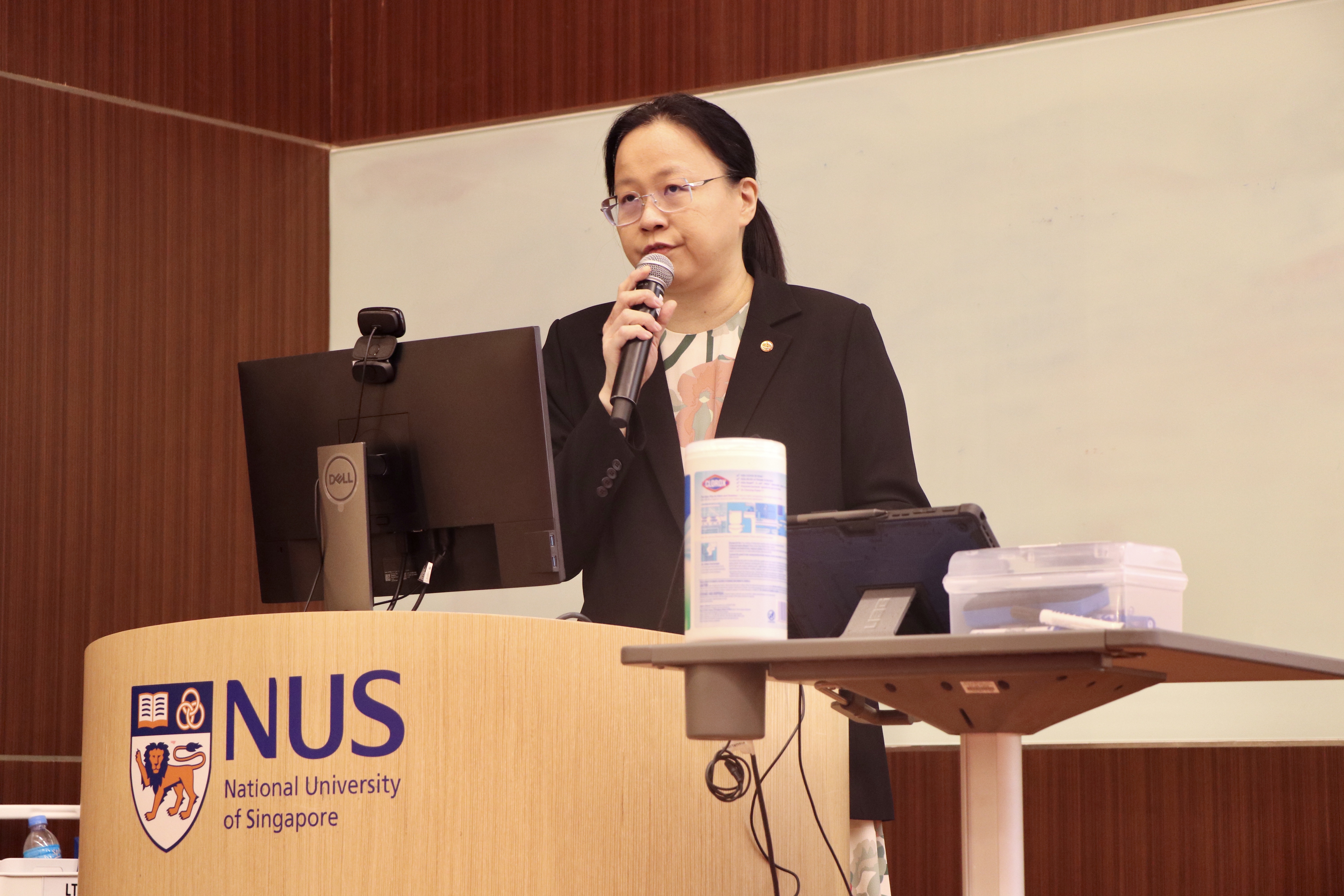 Dr Vivianne Shih, President, 117th Council, PSS, giving the opening speech